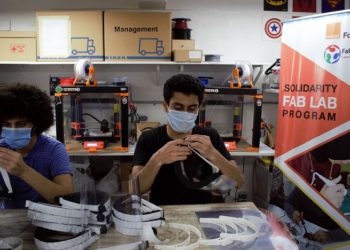 Orange Egypt Partners with the Makers Community to provide 15,000 Protective Face Shield Masks to the Medical Staff