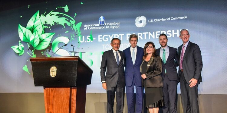 Honourable John Kerry and Brian Deese at the Gala Dinner hosted by 3M and American Chamber of Commerce in Egypt at COP27