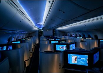 EgyptAir signs enhanced technology collaboration with Amadeus
