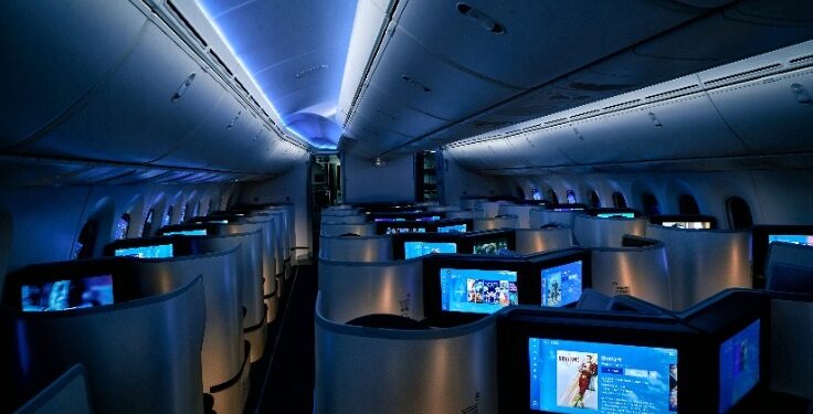 EgyptAir signs enhanced technology collaboration with Amadeus